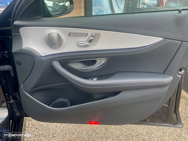 Mercedes-Benz E 300 de 9G-TRONIC AMG Line - 39