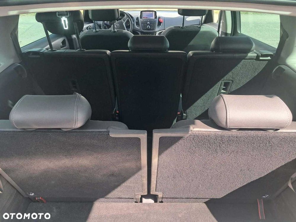 Opel Zafira - 8