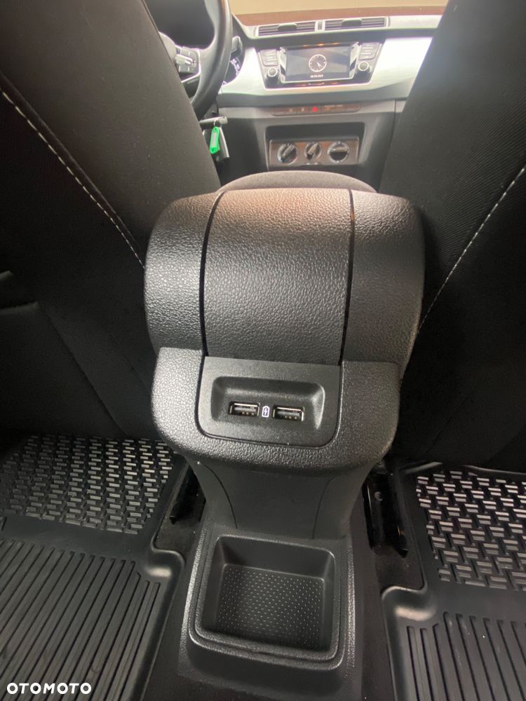 Skoda Fabia 1.0 TSI Ambition Plus - 19