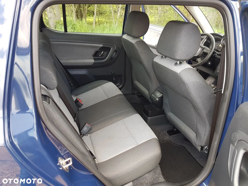Skoda Fabia 1.2 HTP SPECIAL - 13