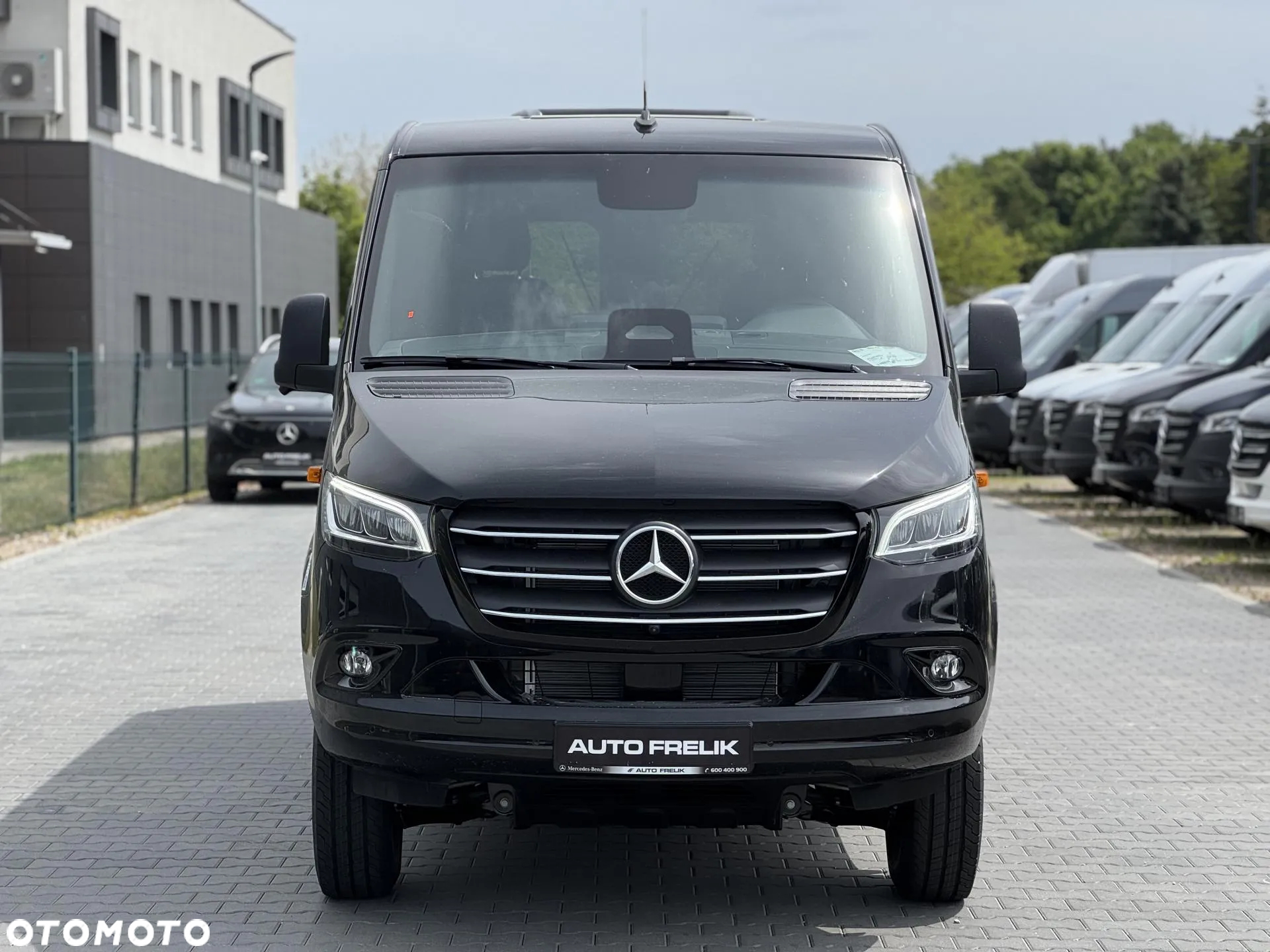 Mercedes-Benz Sprinter 319 CDI Standard SELECT AWD 9G-Tronic 907.233 - 3