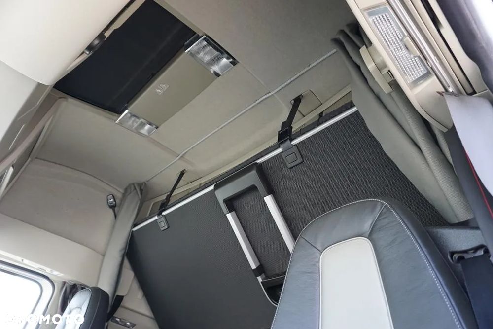 Volvo FH 16 / 650 / EURO 6 / ACC / 6 X 4 / RETARDER / HYDRAULIKA - 17