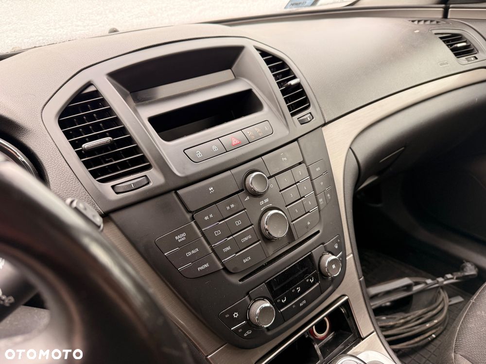 Opel Insignia 2.0 CDTI - 12