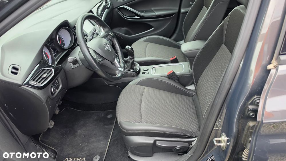 Opel Astra 1.4 Turbo Innovation - 10