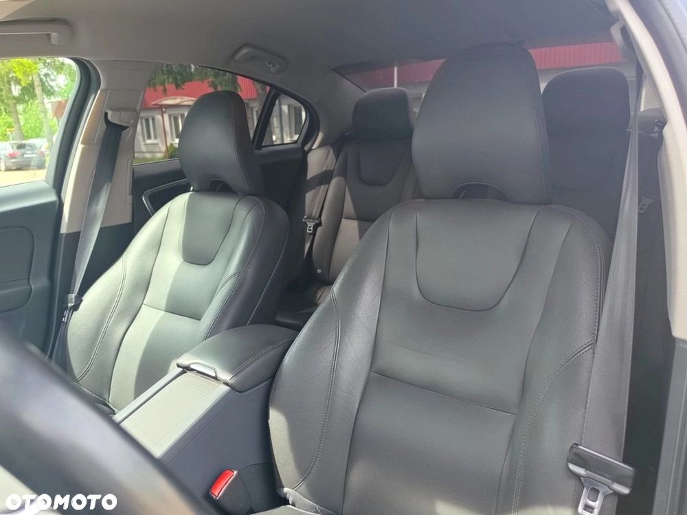 Volvo S60 D4 Drive-E Summum - 23