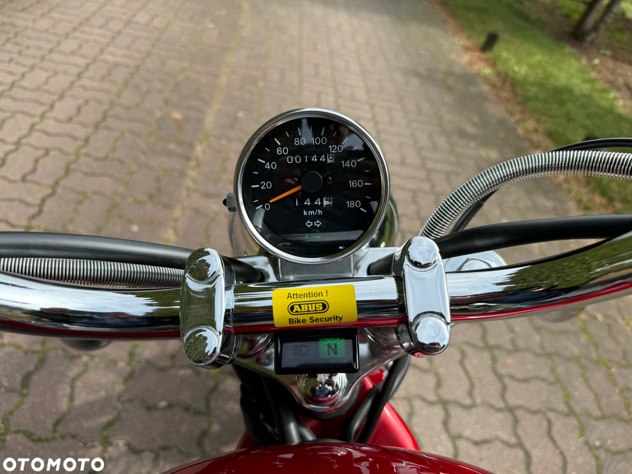 Suzuki Intruder - 24