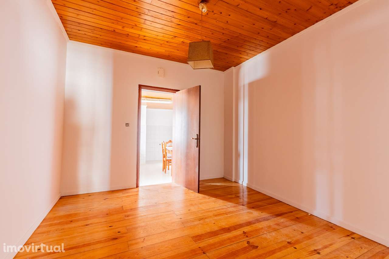 Moradia T1 - Faial, Horta. - Grande imagem: 5/19