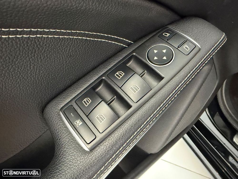 Mercedes-Benz CLA 220 - 24