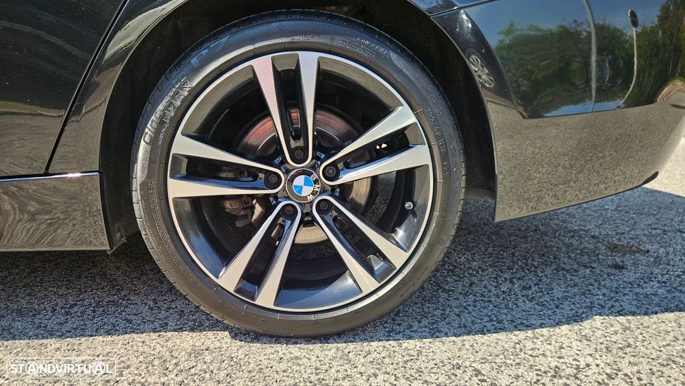 BMW 320 i Aut. Sport Line - 43