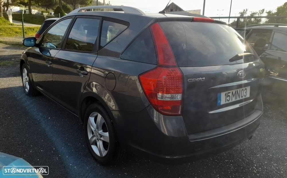 Kia Ceed SW 1.6 CRDi EX ISG - 4