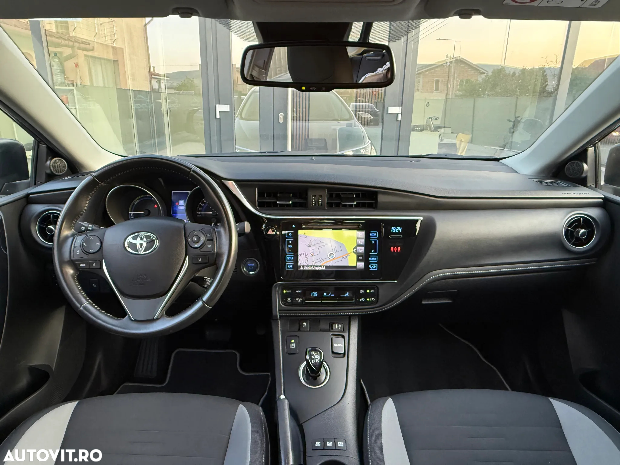 Toyota Auris 1.8 VVT-i Hybrid Automatik Comfort - 9