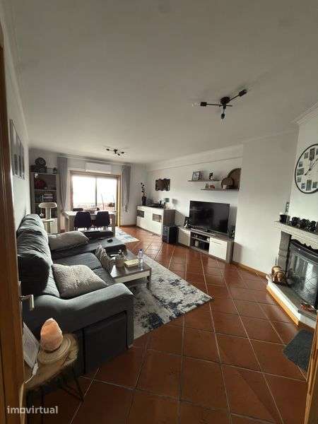 Apartamento t3 com garagem para 2 carros - Grande imagem: 2/8