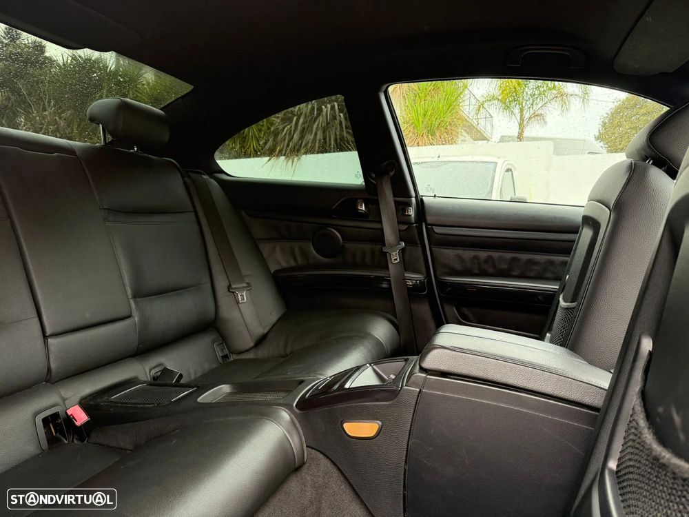 BMW 320 d Coupe - 12