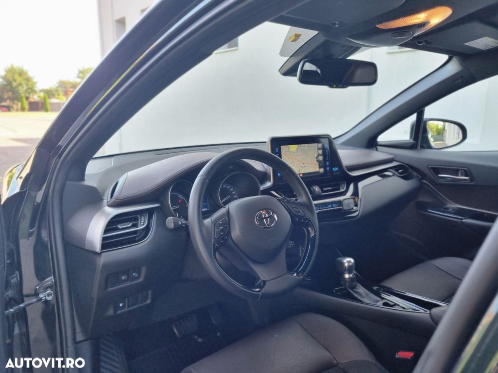 Toyota C-HR 1.8 HSD 4x2 CVT C-ult LED - 8