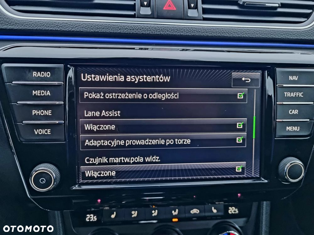 Skoda Superb 2.0 TDI DSG Style - 26