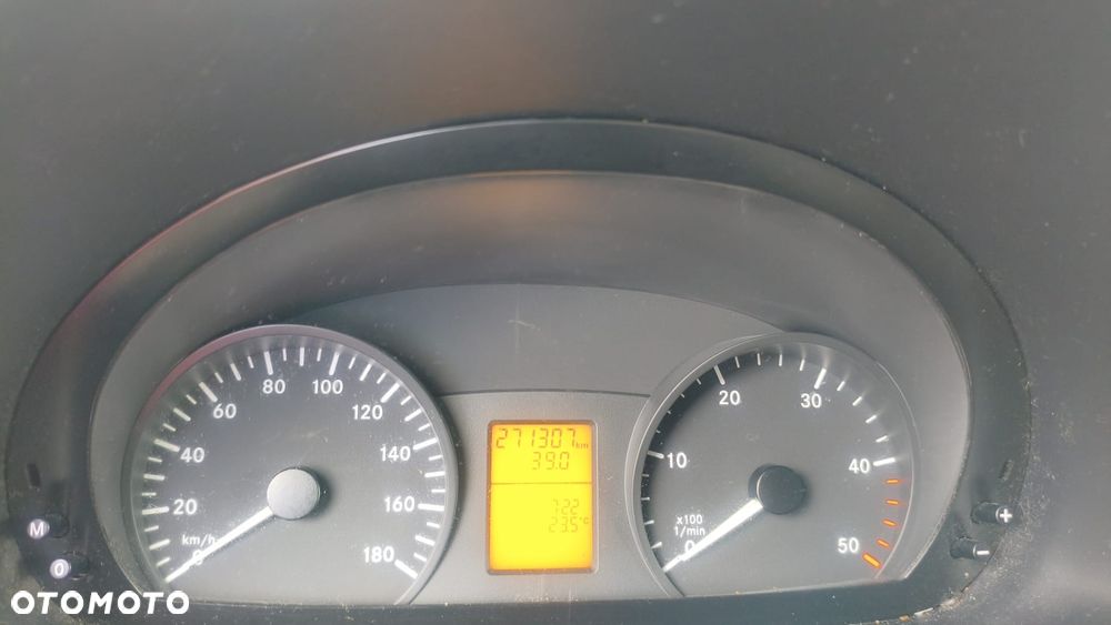 Mercedes-Benz SPRINTER - 13