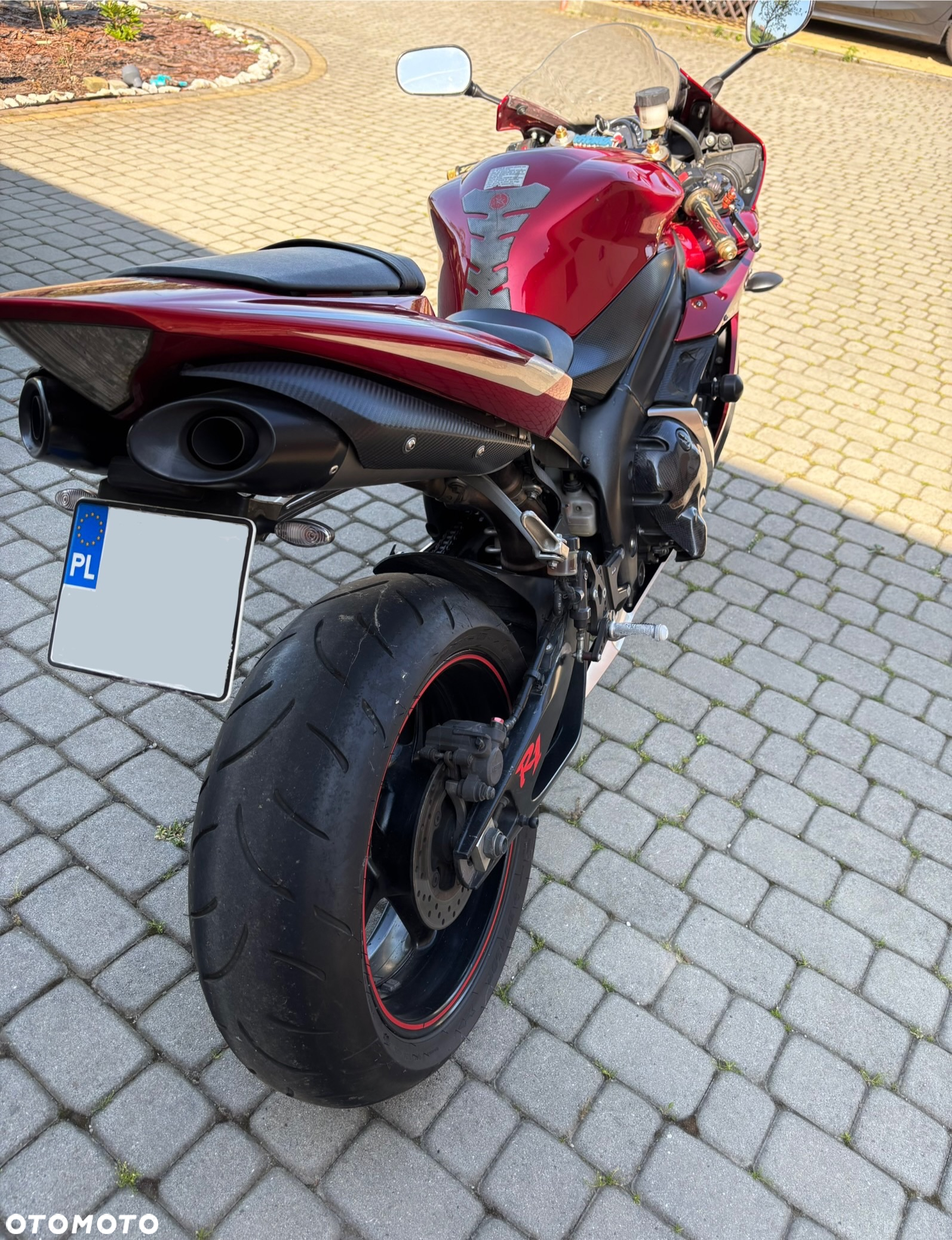 Yamaha R1 - 5