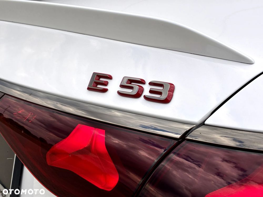 Mercedes-Benz Klasa E - 11