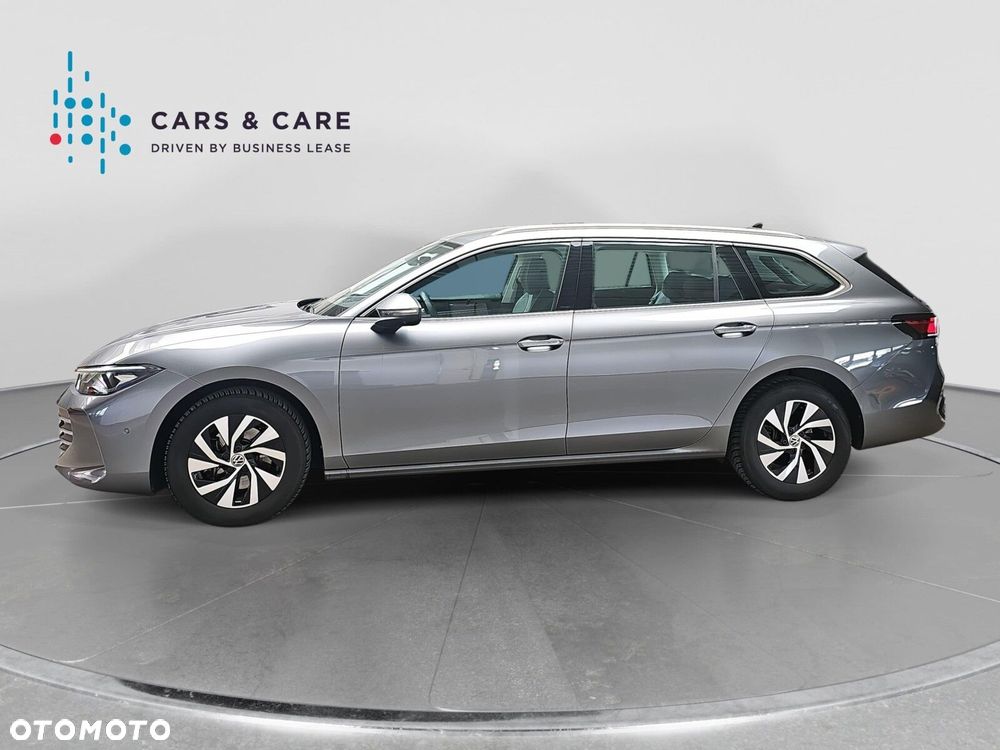 Volkswagen Passat - 32