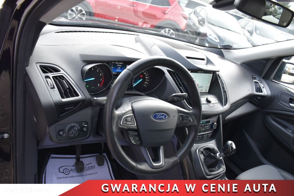 Ford Kuga 1.5 EcoBoost 2x4 Titanium - 13