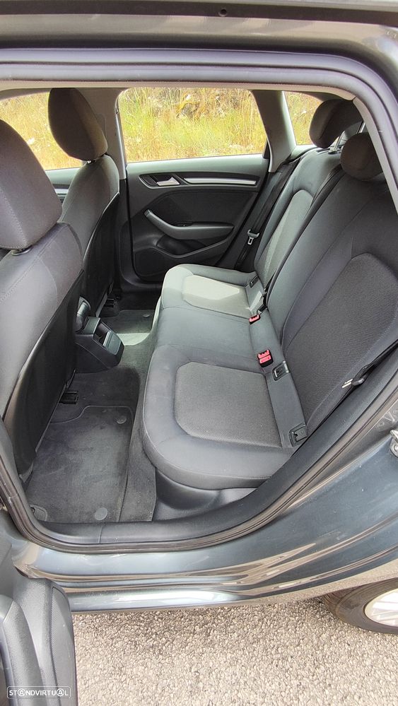 Audi A3 Sportback 1.6 TDI Sport - 12
