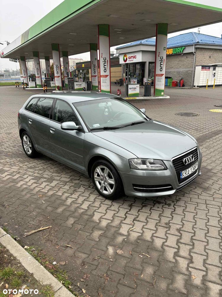 Audi A3 Sportback 1.4 TFSI Ambiente - 4