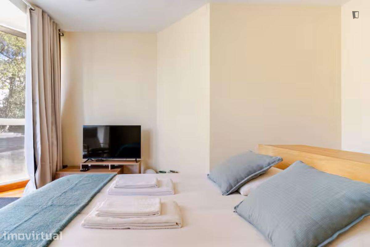 Quarto - localizado em Cedofeita Porto - Grande imagem: 2/34