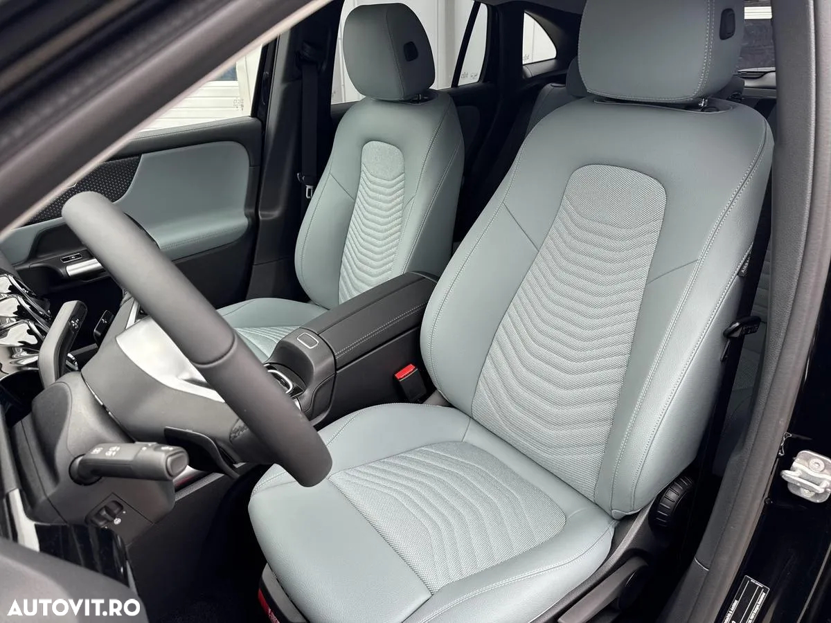 Mercedes-Benz GLA 250 e - 12