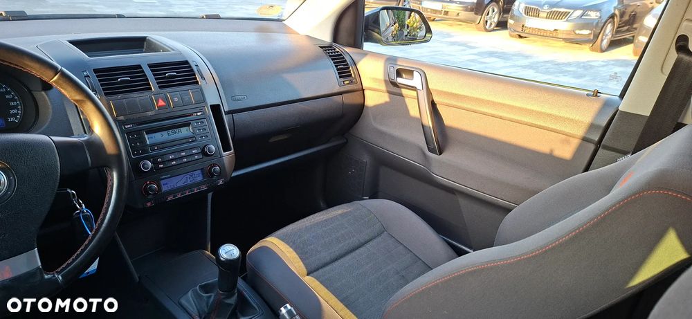 Volkswagen Polo 1.4 Goal - 29