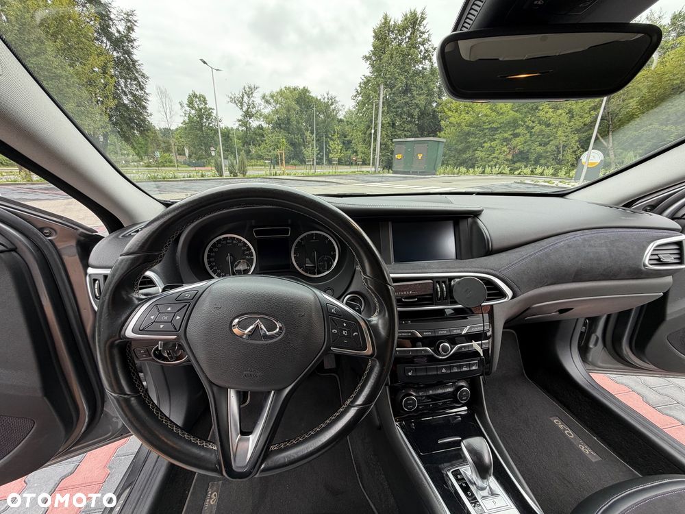 Infiniti Q30 1.5d Premium 7DCT - 11