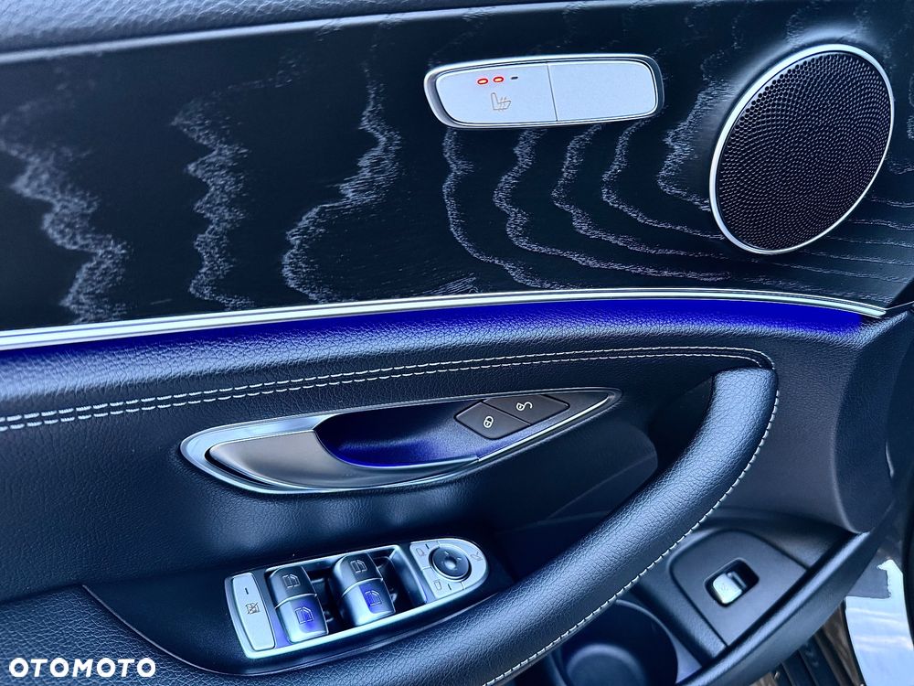 Mercedes-Benz Klasa E 300 de 9G-TRONIC AMG Line - 28