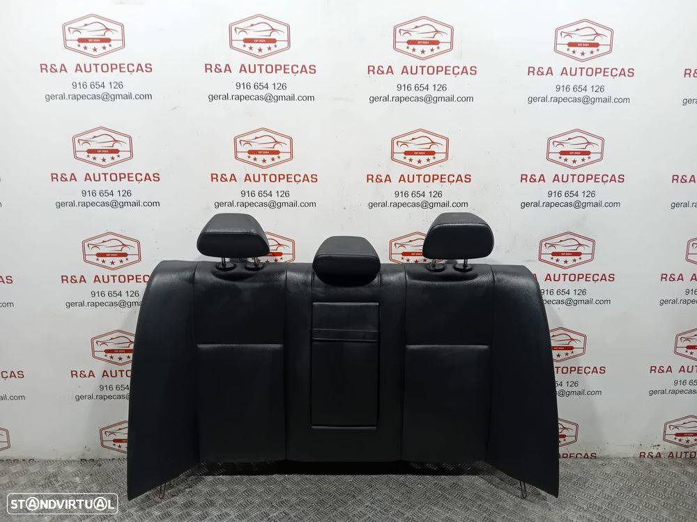 Conjunto de Bancos Mercedes Class C W204 Sedan em Pele Original - 14