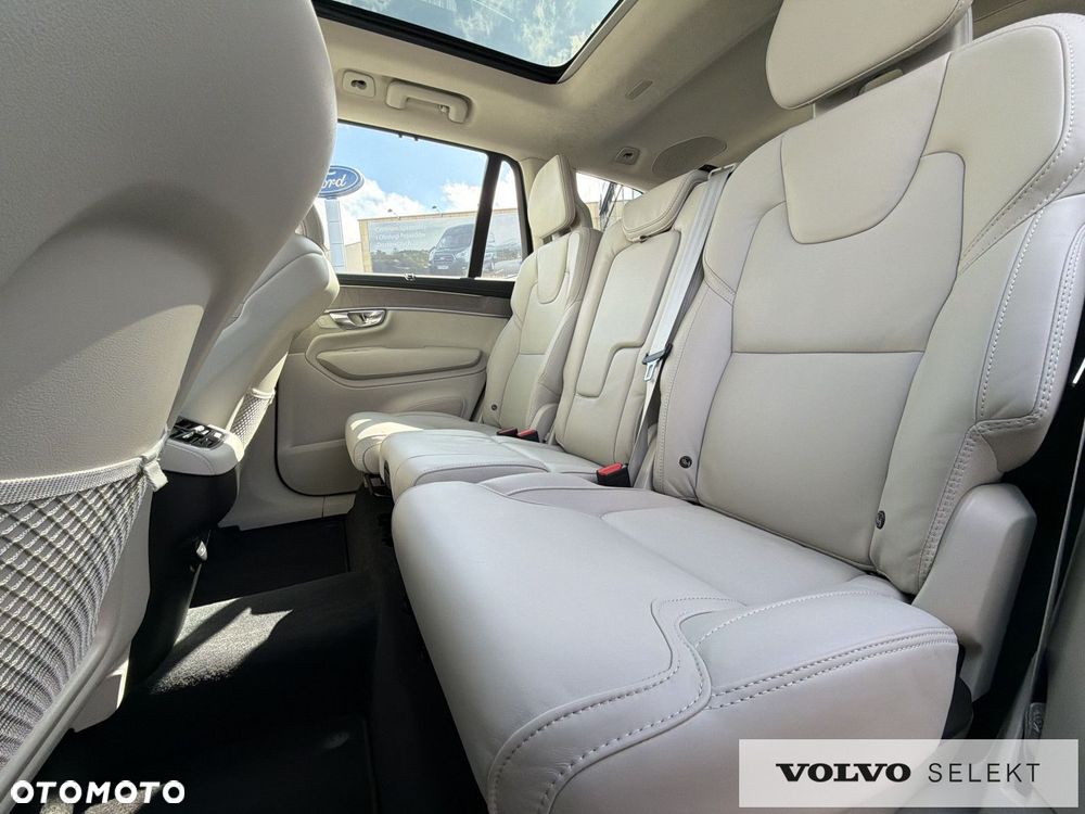 Volvo XC 90 - 13