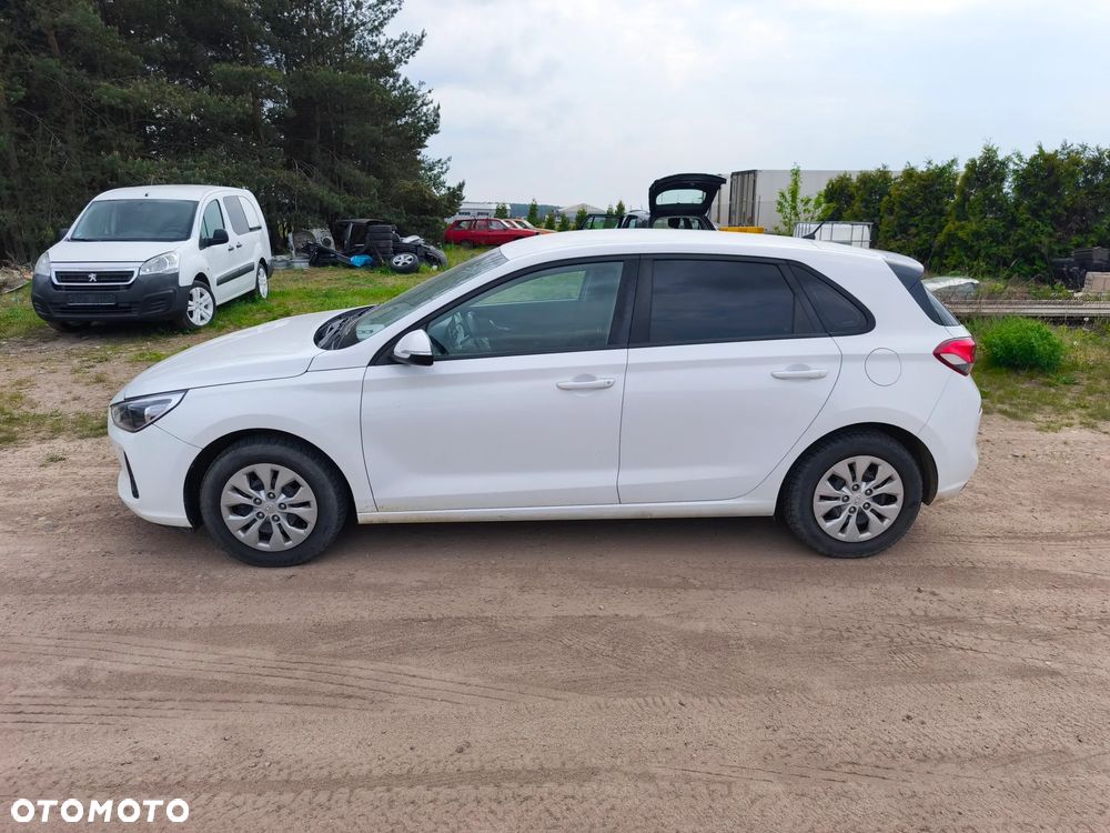 Hyundai i30 1.4 Comfort - 3