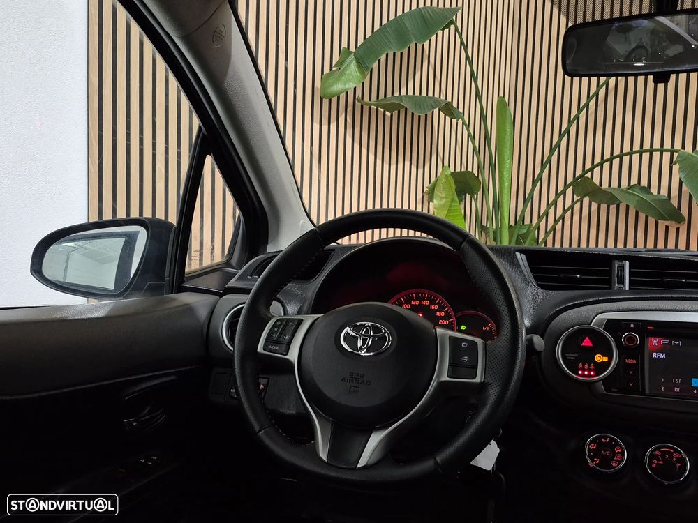 Toyota Yaris 1.4 D-4D Sport+P.Techno - 10