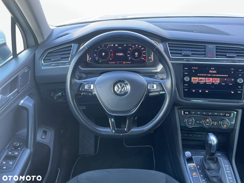 Volkswagen Tiguan - 13
