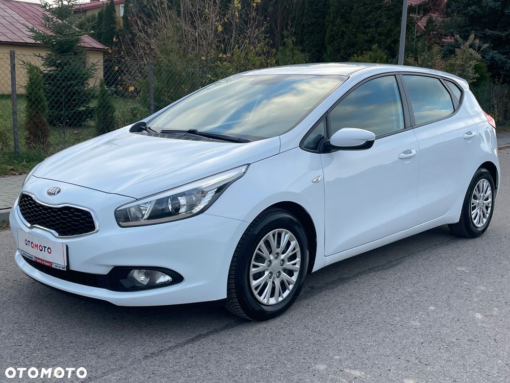Kia Ceed 1.4 CVVT Attract - 23