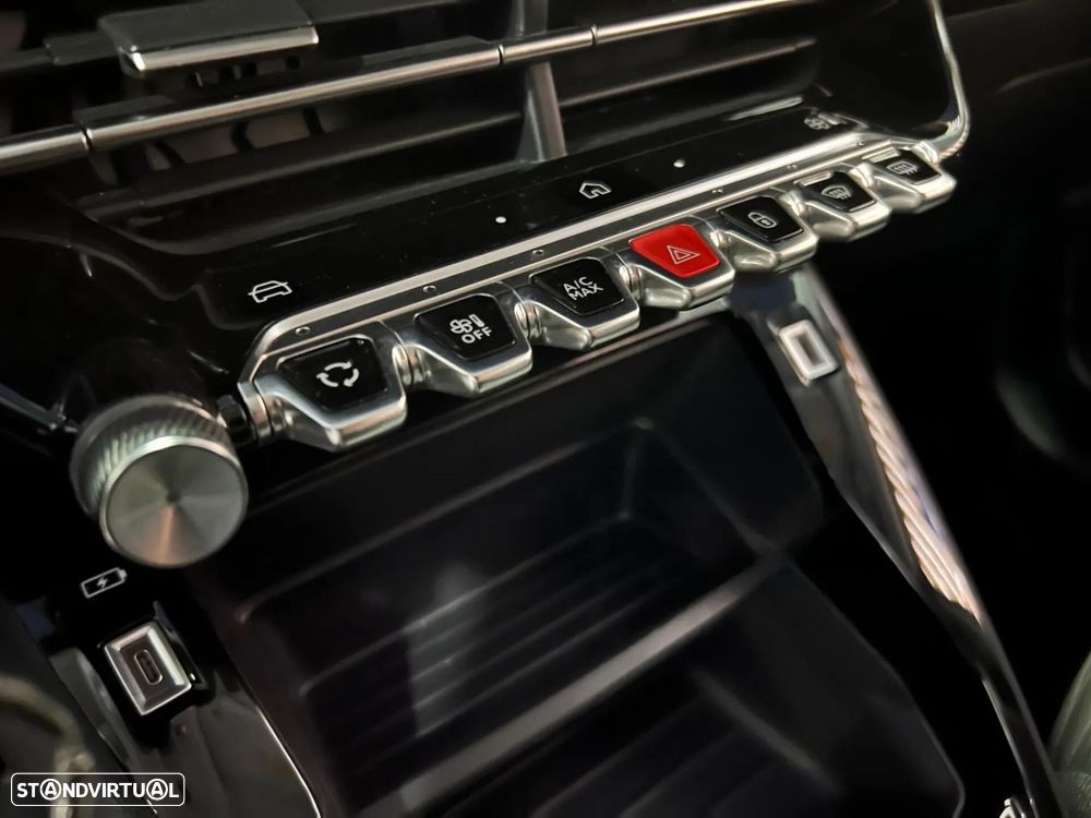 Peugeot 208 1.2 PureTech Active Pack - 26