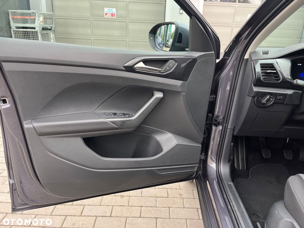 Volkswagen T-Cross - 10