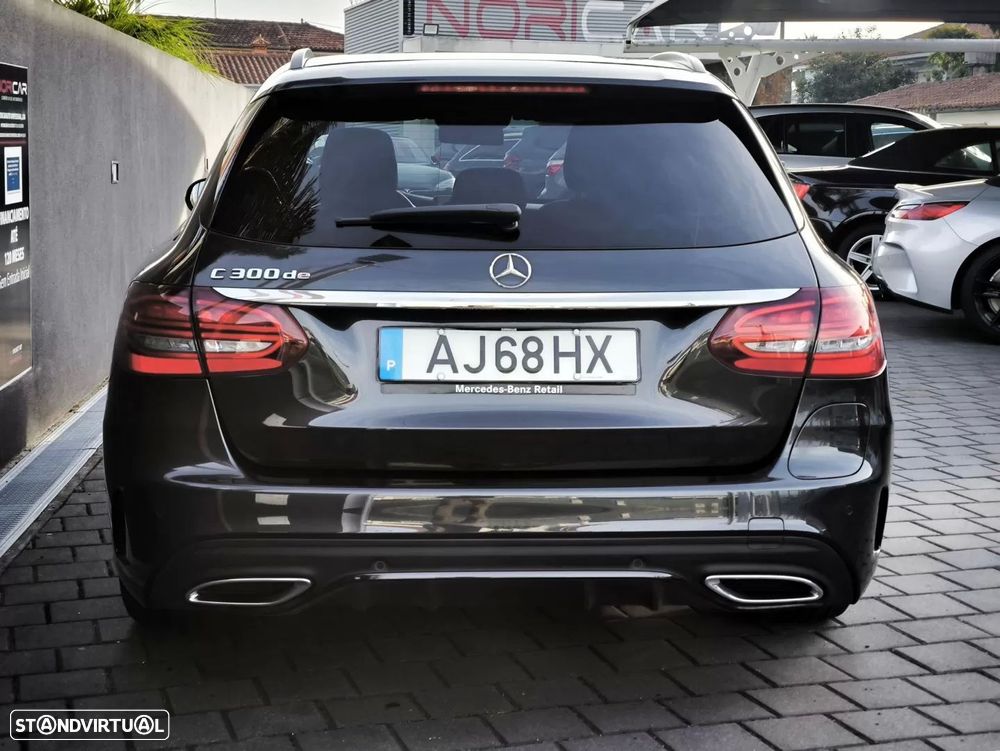 Mercedes-Benz C 300 de AMG Line - 13