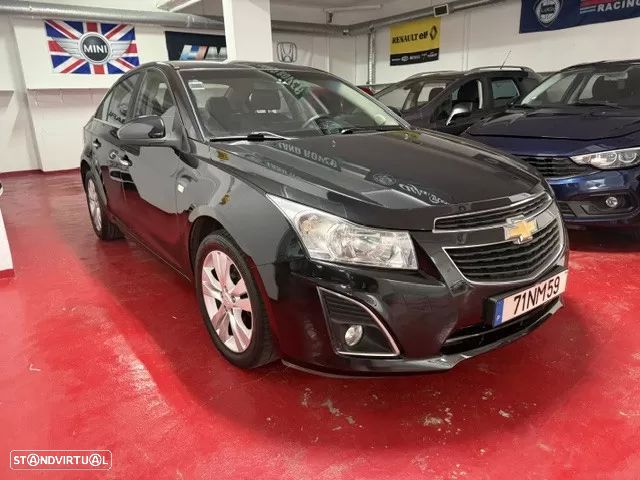 Chevrolet Cruze 1.7 VCDi LT - 3