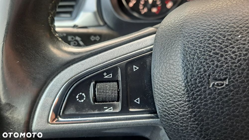 Skoda RAPID 1.6 TDI Edition - 28