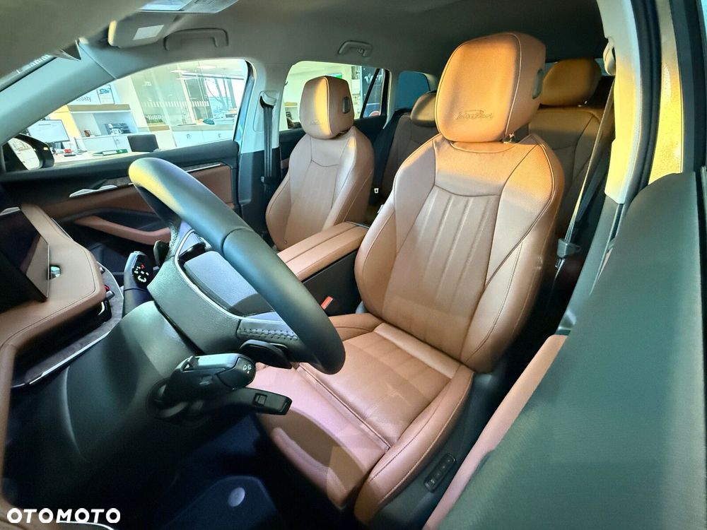 Skoda Superb 2.0 TDI SCR 4x4 L&K DSG - 12