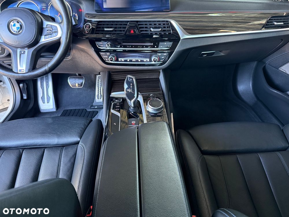 BMW Seria 5 540i xDrive M Sport sport - 10