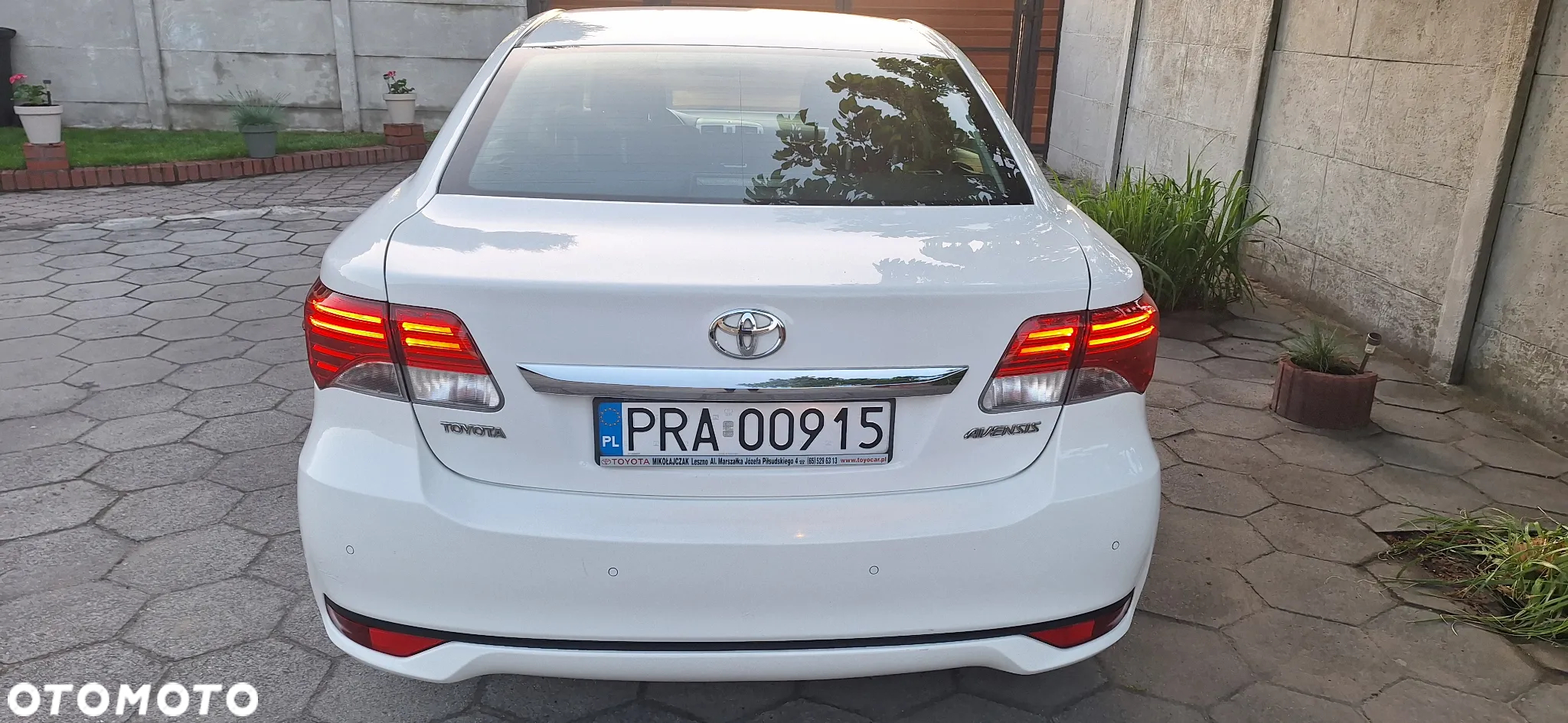 Toyota Avensis 2.0 D-4D Premium - 7