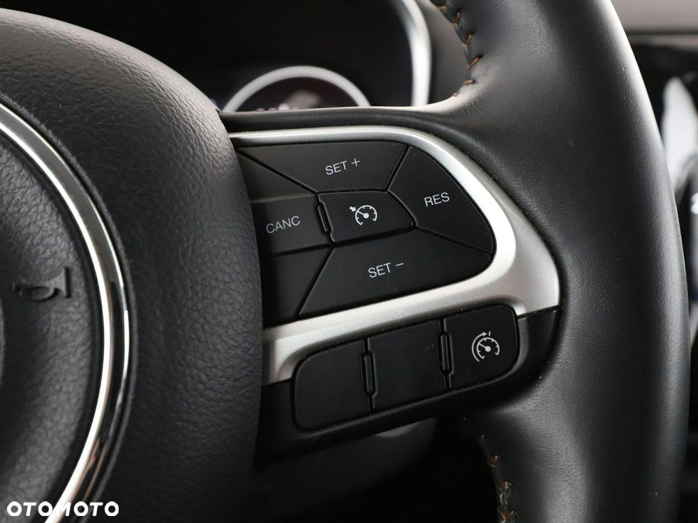 Jeep Compass 1.4 TMair Limited FWD S&S - 30