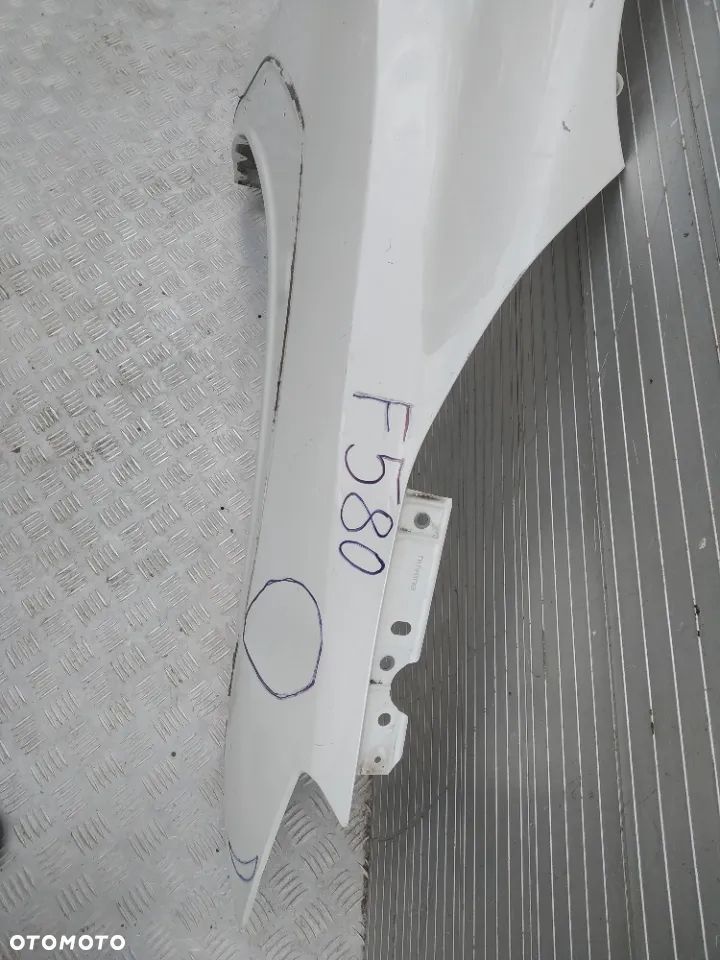 F580 PRAWY BŁOTNIK SUBARU XV 2017- - 2