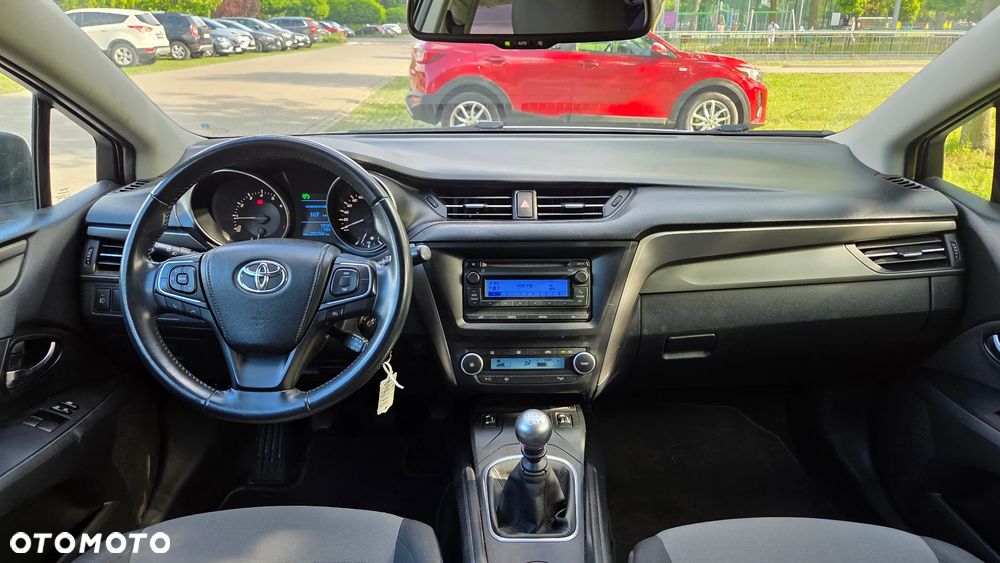 Toyota Avensis 1.6 Business Edition - 10