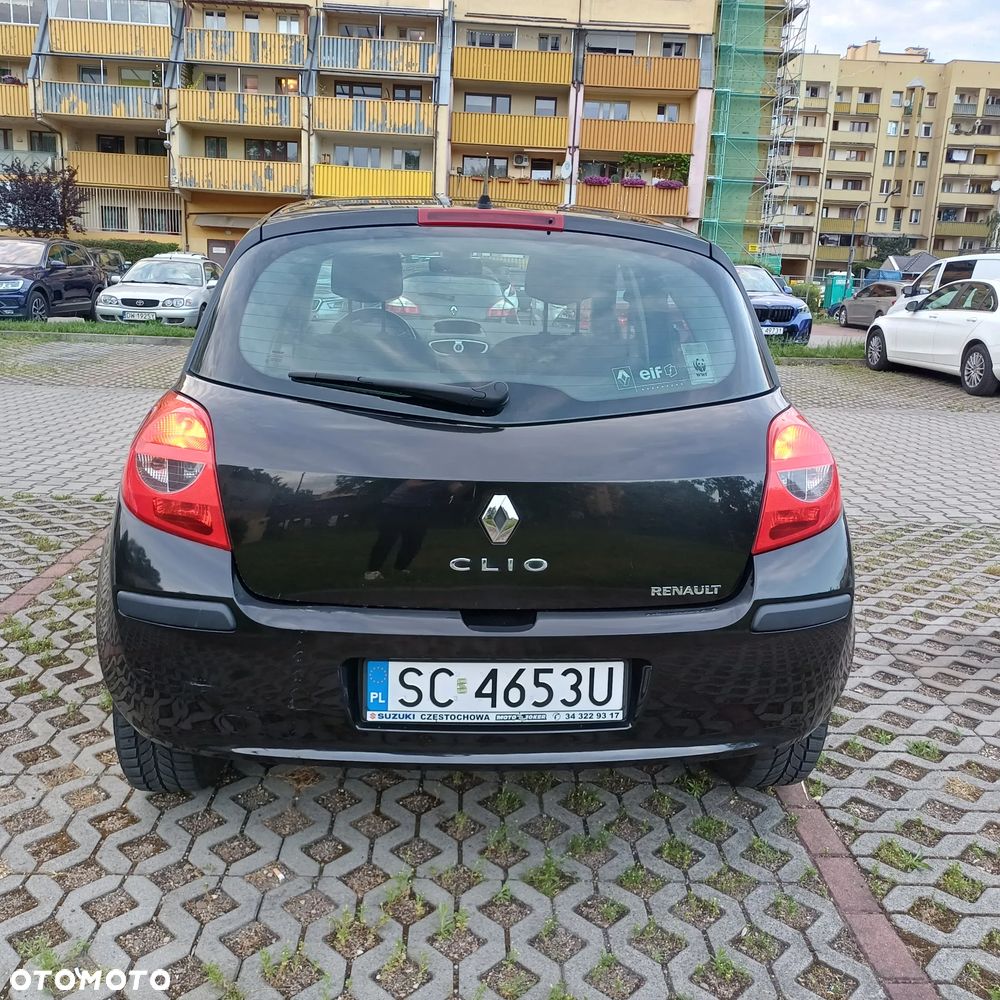 Renault Clio 1.6 16V Expression - 4