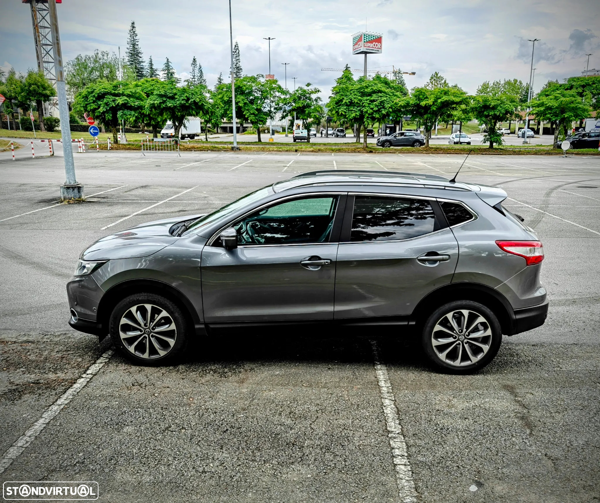 Nissan Qashqai 1.6 dCi Tekna Premium Pele S P.Preta Xtronic - 21